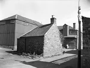 Birthplace Prints: J.M. Barrie's birthplace, Kirriemuir