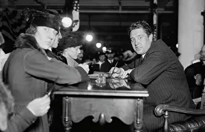 Mccormack John Prints: John McCormack sells Liberty Bonds, 1917 or 1918. Creator: Bain News Service