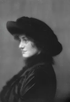Enigmatic Prints: Johns, Miss, portrait photograph, 1913. Creator: Arnold Genthe