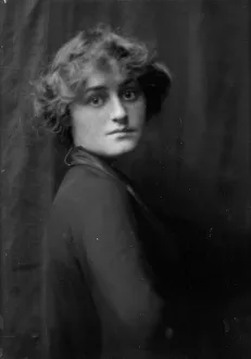 Bathrobe Prints: Johns, Miss, portrait photograph, 1913. Creator: Arnold Genthe