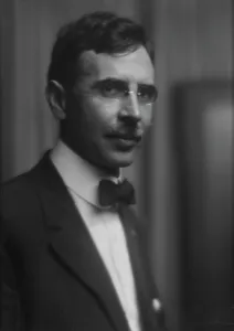 Starched Collar Prints: Jones, L.B. Mr. portrait photograph, 1913. Creator: Arnold Genthe