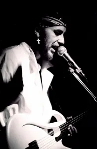 Jose Neto, Ronnie Scotts, London, 1994. Artist: Brian O Connor