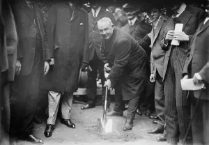 Chairman Prints: Judge McCall breaks ground for subway, 10/13/14, 1914. Creator: Bain News Service