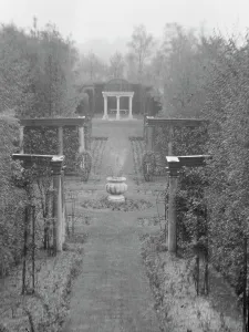 Garden Feature Prints: Kahn, Otto H. Mr. estate, 1928 Creator: Arnold Genthe