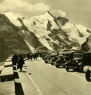 Franz Joseph I Gallery: The Kaiser-Franz-Josefs-Hohe look-out point on the Grossglockner High Alpine Road