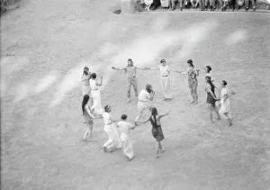 Kanellos Vassos Prints: Kanellos dance group at ancient sites in Greece, 1929 Creator: Arnold Genthe