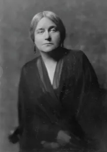 Kauser, Alice, Miss, portrait photograph, 1916. Creator: Arnold Genthe