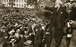 Trade Unionist Gallery: Keir Hardie speaking at a peace rally in Trafalgar Square, 2nd August, 1914. Artist