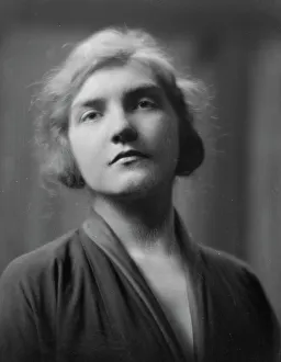 Haughty Prints: Kelly, Madeline, Miss, portrait photograph, 1917. Creator: Arnold Genthe