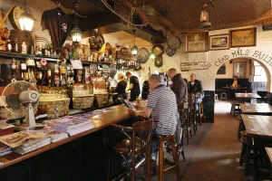 Eire Collection: Kellys Cellars pub, Belfast, Northern Ireland, 2010