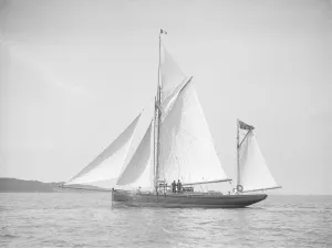 Apache Prints: The ketch Apache under sail, 1911. Creator: Kirk & Sons of Cowes