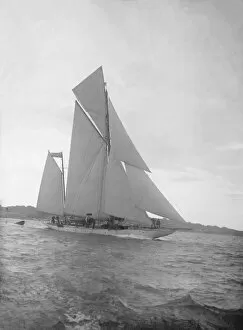 Charles Ernest Collection: The ketch Lady Camilla sailing close-hauled, 1912. Creator: Kirk & Sons of Cowes