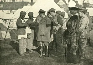 Mumby Frank Arthur Collection: King George and Queen Mary visit wounded soldiers, First World War, 1915, (c1920)