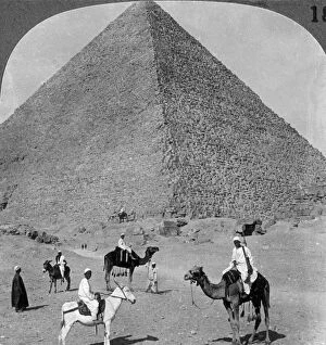 King Khufus tomb, the Great Phyramid of Giza, Egypt, 1905.Artist: Underwood & Underwood