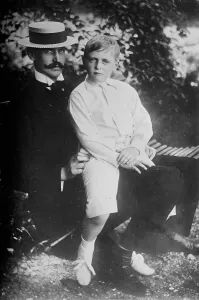 Sitting On Lap Prints: King of Norway and Prince Olaf, between c1910 and c1915. Creator: Bain News Service