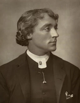Kyrle Bellow, actor, 1882. Artist: St Jamess Photographic Co