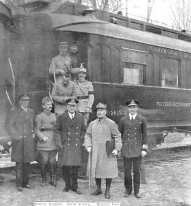 La Capitulation Allemande; Le matin du 11 novembre, le marechal Foch part pour Paris... 1918. Creator: Unknown