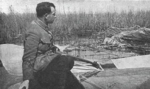 Macedonia Greece Prints: La guerre aerienne en Macedoine Grecque : un avion ennemi Descendu dans