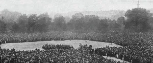 La musique de la garde republicaine a Londres. Notre meilleure musique militaire, sous la... 1916. Creator: Unknown