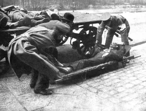 La Nouvelle Europe; la guerre civile a Berlin; du 5 au 11 janvier 1919 a Berlin... 1919. Creator: Unknown