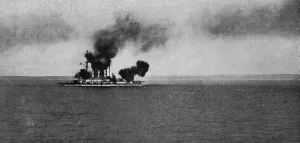 Battlecruiser Prints: La premiere salve du cuirasse russe Etstafyi contre les fortifications de Varna