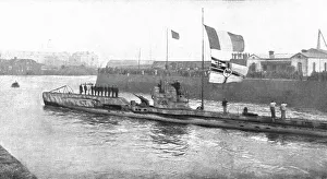 Submarine Prints: La Reddition de la Flotte Allemande; entrée dans les bassins de l'arsenal de Cher