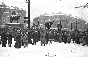 Protester Prints: La Revolution Russe; Les premieres manifestations sur la place Znamenskaia