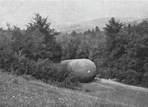 La Saucisse'; Ballon-saucisse dissimule dans une clairiere, 1916. Creator: Unknown. La Saucisse'; Ballon-saucisse dissimule dans une clairiere, 1916. Creator: Unknown