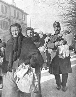 Evacuee Prints: La Suisse fraternelle; le passage a Geneve des evacues des departements envahis; venant