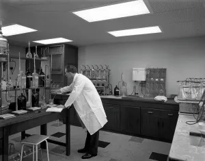 Laboratory Prints: Laboratory facility at Spillers Animal Foods, Gainsborough, Lincolnshire, 1960. Artist