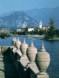 Balustrade Collection: Lake Maggiore, Isola Superior dei Pescatori, Italy