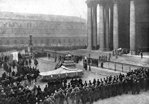 Honouring Prints: L'apotheose du Soldat; le cercueil du Soldat sort du Pantheon: sur la place
