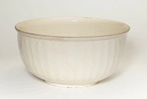 Lotus Flower Gallery: Large Bowl with Lotus Scrolls (int.) and Overlapping Petals