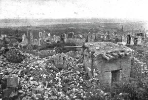 Devestation Prints: De L'Argonne aux Flandres; Les ruines de Montfaucon; vue generale de la ville et