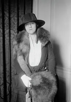 Soprano Prints: Lashanska, between c1915 and c1920. Creator: Bain News Service