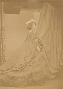 Oldo And Xef Prints: Le chapeau a plume (autre), 1860s. Creator: Pierre-Louis Pierson