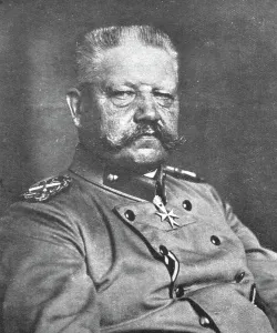 Illustrirte Zeitung Prints: Le desert derriere l'ennemi; Le feld-marechal von Hindenburg