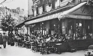 Le Dome, Boulevard du Montparnasse. Creator: Anonymous