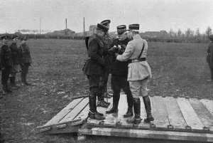 Haig Sir Douglas Prints: Le general Joffre sur les fronts Anglais et Francais; le successeur marechal French