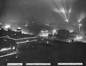 Firework Prints: Le jour de gloire; panorama de Paris illumine le soir de 14 juillet 1919