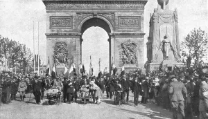 Honouring Prints: Le jour de gloire; precedant le defile militaire