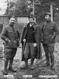 Ravine Prints: Le trois capitaines des ravins de la Dame et de la Couleuvre, 1916. Creator: Unknown