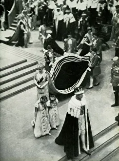 Grandchildren Prints: Leaving The Abbey, 1947. Creator: Unknown