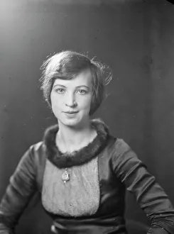 Fur Lined Prints: Leezbinska, Eugenia, Miss, portrait photograph