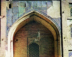 Mosque Collection: Detail of left side of Duan-Beggi medrese, Bukhara, between 1905 and 1915