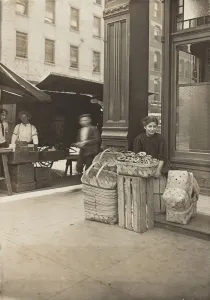 Lena Lochiavo - 11 years old, basket (and pretzel) seller