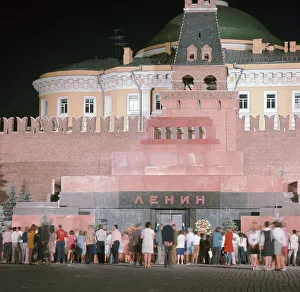 Red Square Prints: Lenins Tomb