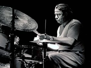 Drumkit Gallery: Lenny White, Ronnie Scotts, London, 2002. Artist: Brian O Connor