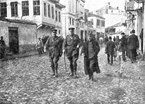 Military Campaign Prints: Les allies a Monastir; L'amiral anglais Troubridge