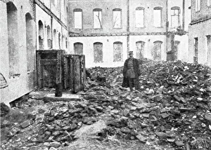 Plunder Prints: Les allies a Monastir; Les coffres-forts pilles par les Allemands dans la prefecture
